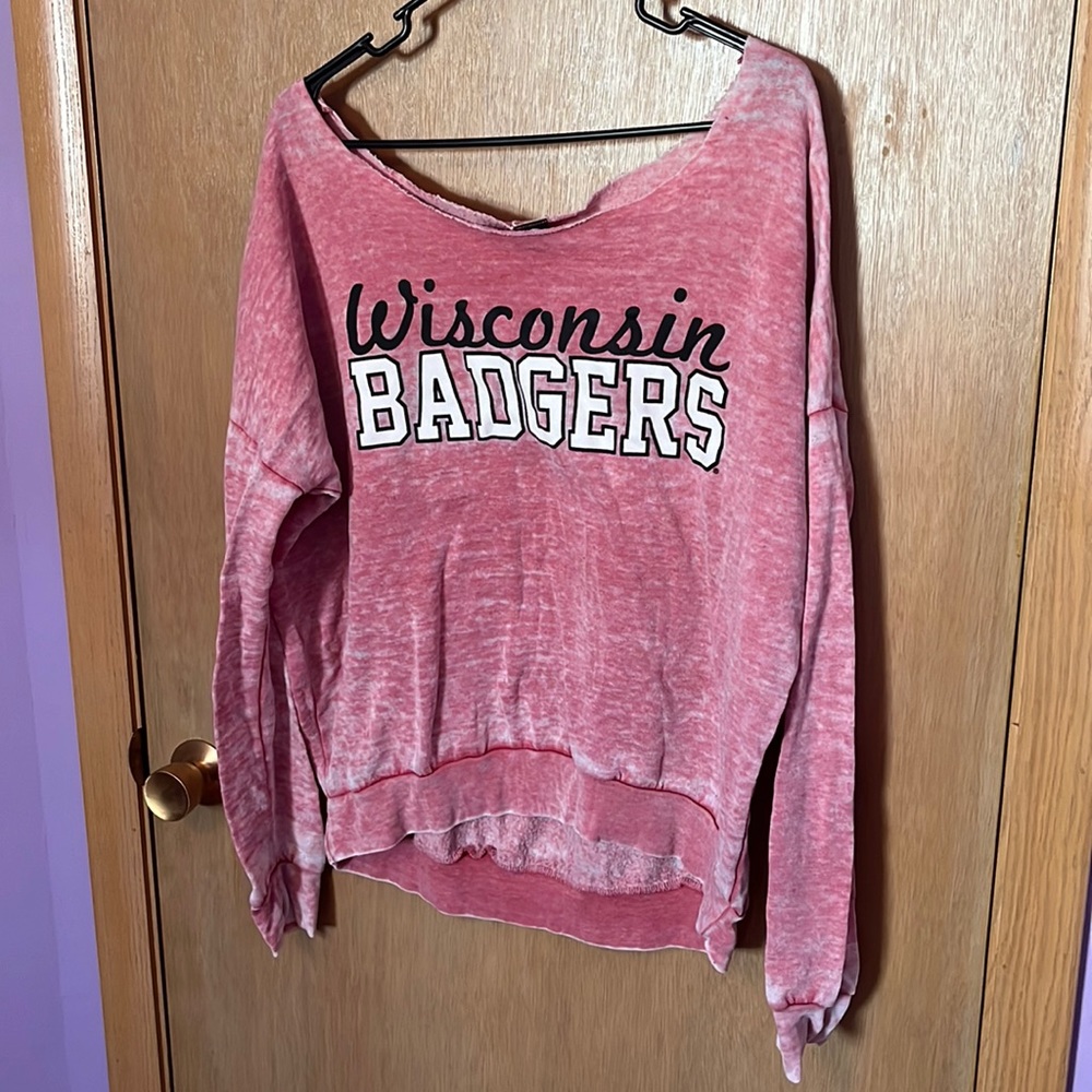 Wisconsin Badgers Distressed Sweatshirt size XL